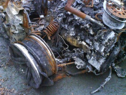 ACCIDENTE TERIBILE în Constanţa: trei persoane AU ARS DE VII într-un BMW cu numere de Bulgaria!